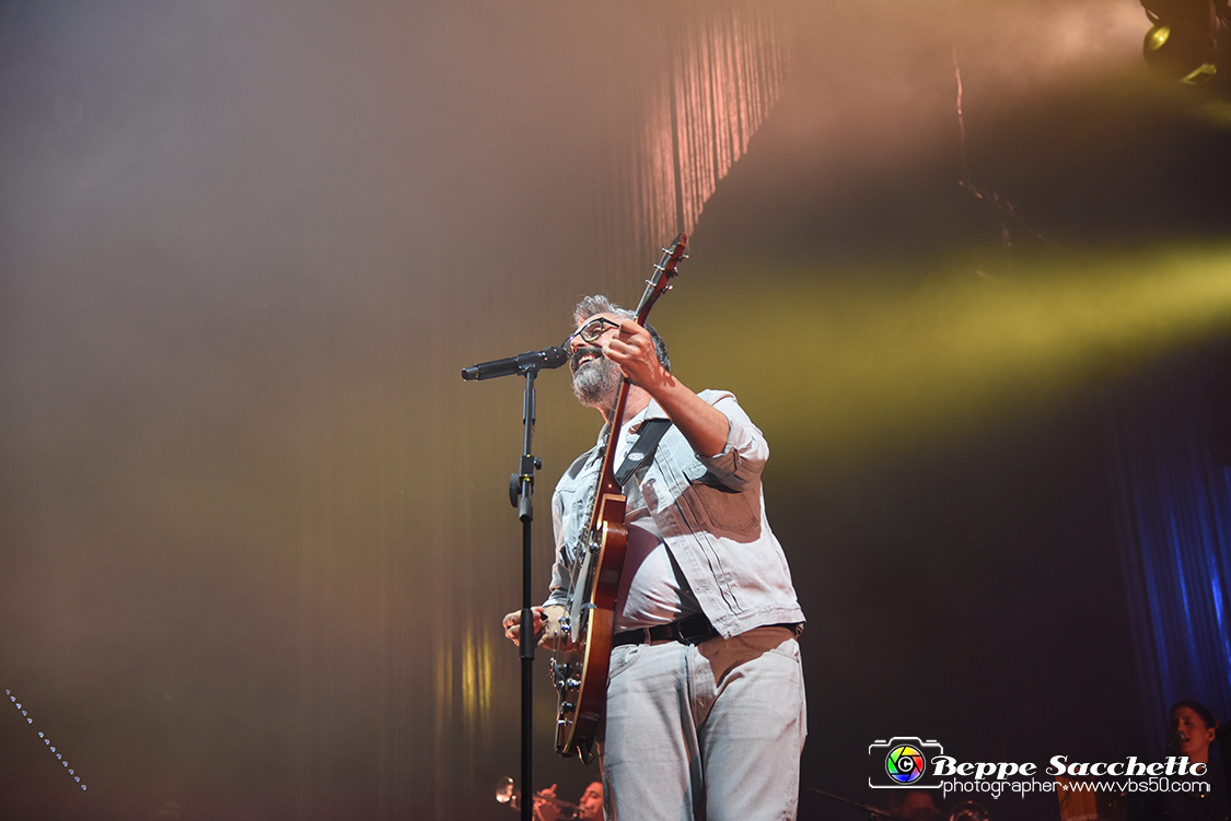 VBS_9423 - Concerto Brunori sas - Tour 2022.jpg